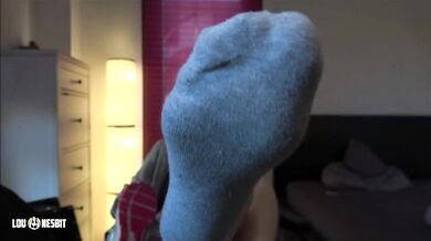 Leck die Füße deiner Herrin sauber-Fußfetisch