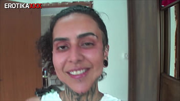 Bruna Poppy - Oral Total - Por tras das c&acirc_meras - Primeira cena para a EROTIKAXXX - Em breve, completo no RED