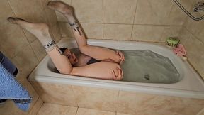 hot bath with clothes on: wet orgasm
