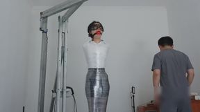 YL23-Wrap the girl up with duct tape