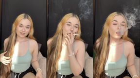POV: Your girlfriend tells you she smokes and is pleasantly surprised that it turns you on - Smokingrapunzel - Smoking girlfriend - smoking fetish POV