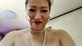 My mature bitch gave me a great footjob! For this I allowed her to suck my dick and even jump on it! - Reality