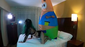 Patrick Star Fucks Goth Crossdresser