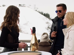 VIXEN Hottie Dolly Fucks Bartender