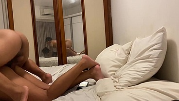 Que mulher maravilhosa linda e gostosa peguei ela de quatro e depois o meu amigo baixinho comeu ela no pelo e nós dois soltou o leitinho na boquinha dela