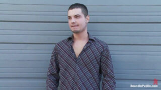 Sebastian Keys i intens ung BDSM gangbang – bareback fucking, blowjobs, anal plugs og slikning, pine