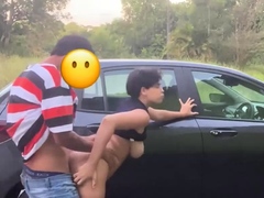 Rabuda gostosa faz sexo com motorista de Uber em local
