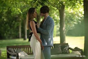 Girls at work - team building