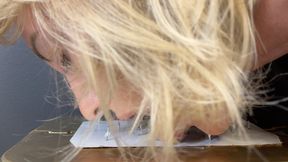 Rent a tiny exclusive club GIANTESS