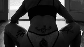 Stretch with Simone Steele