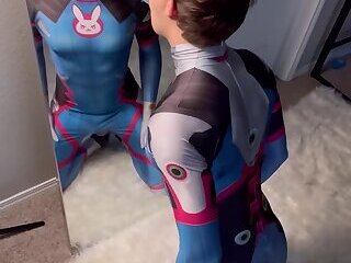 322.8 Videogame cosplayer loves it up the ass