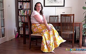EUROPEMATURE Mature Lady Eve Jayne Showing Off Her Body And Her Holes