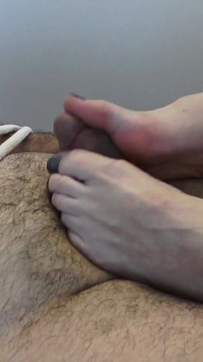 Latex MILF Mistress Foot-hand-milking!