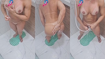 Fiquei com tesão de baixo do chuveiro e me masturbei gostoso pra vc