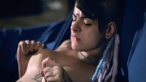 CORTES: SEXO INTERRACIAL | Tatuada mamando gostoso na rola gigante do preto top. Jully DeLarge dando a bucetinha greluda. Andr&eacute_ Garcia chupando a greluda at&eacute_ ela gozar.