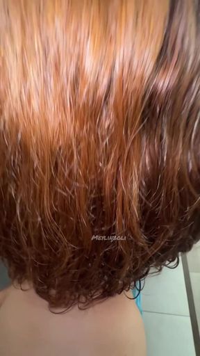 My Best Friend's Wife Stays Home Alone and I Go to Visit Her She Greets Me with a Blowjob and a Fuck