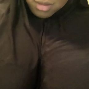 Hijabi Ebony solo