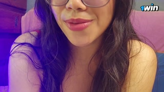 STEPSISTER rubs her PUSSY in the face and sits on the dick of "Maninho" 😈 - JOI in Portuguese ROLEPLAY!