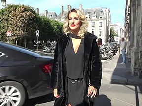 Lilou, 23, the explosive return of the anatomical bomb!