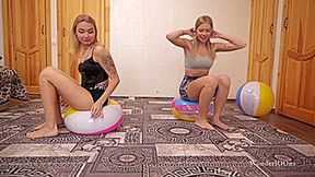 Girls sit pop balls **4K**