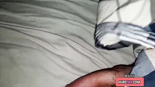 HEIBES MADCHEN MIT GROBEN NATURLICHEN TITTEN WILL ANAL SEX