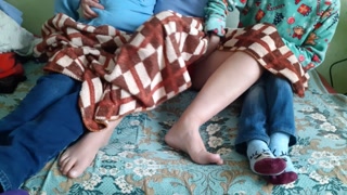 My girlfriend's sister riskily jerk off  me while the three of us were watching a film - Lesbian_illusion