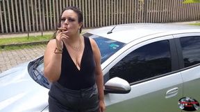 Lilli Smoking a Cigar in the car - SFL091