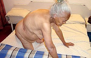 LatinaGrannY Pictures of Naked Women of old age