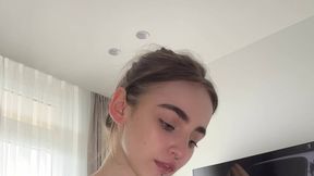Community Member @tinycake @Teasing & #Nude #Solo #Brunette #Sexy #Petite adult clips gratis | Tik.Porn