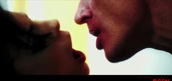 Aliz Loves Swallowing Semen