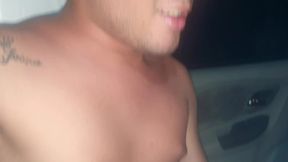 menino virgem me pegou dando para minha spin e me comeu tambem gozando na minha cara . flakael