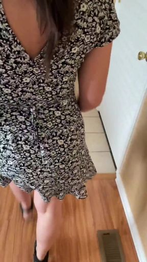 Real couple gets into a steamy pantyjob session that leads to