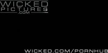Raven's Wild Wicked Threesome: A Singaporean Asian Delight