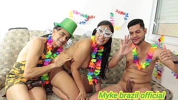 Carnaval 2025 festinha muito top com muito sexo. Com dandara morais e myke brazil e ulisseovafabundo