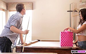Latina stepdaughter Sammi Bananas pleases her boyfriend with mom