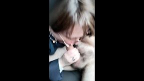 un abonne de passage sur l autoroute, le bon timing et hop je le suce et il ...