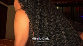 A Latina with a Striking Presence