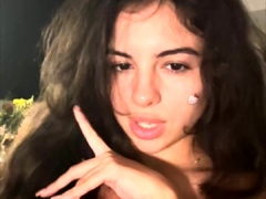 Love Chat Big Boobs Brunette Masturbating For Cam