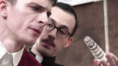Naughty priest seduces a lovely twink and drills his ass