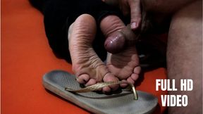 Dirty flip flops, jeans, wrincled soles and long toes to you used how you want (FULL HD VIDEO)