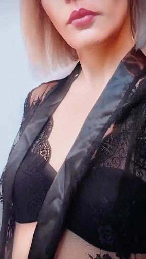 New Outfit - Maitresse Julia