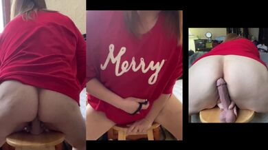 Horny MILF Having a Merry Good Time With Her Dildo