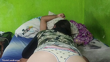 Tengo sexo con la nueva recluta del ejercito, ella le gustan los uniformados. / Parte 2 / NicoleLondrawer / LeandroZimmer