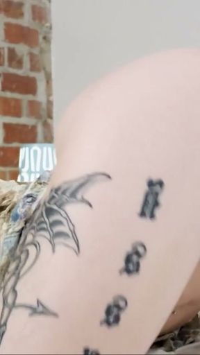 GROOBYGIRLS: Lucy Fir Needs To Be Filled   Clip 1
