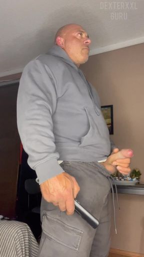 Mr Guru. Wank Quick Big Bodybuilder