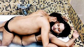 A desi couple went to a five star hotel and fuck hard in Jacujji