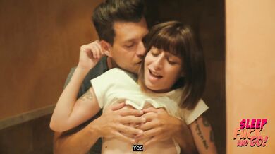 SWINGER INTERRACIAL COUPLES FUCKING ON A HOSTEL - FIRST PART!