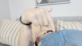 SMELL MY FARTS THROUGH MY JEANS TIGHT ON MY STINKY AND GIANT ASS - BY ROSALIA PEACH - CLIP 1 IN FULL HD