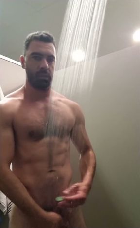 Will You Accompany Me to Take a Hot Shower?