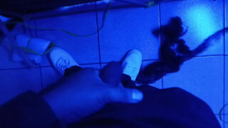 Mastürbasyon, el ile tatmin, mastürbe etmek, penisler, komik, röntgenci – büyük penisli amatör eşcinsel fahişeler anal seks yapıyor